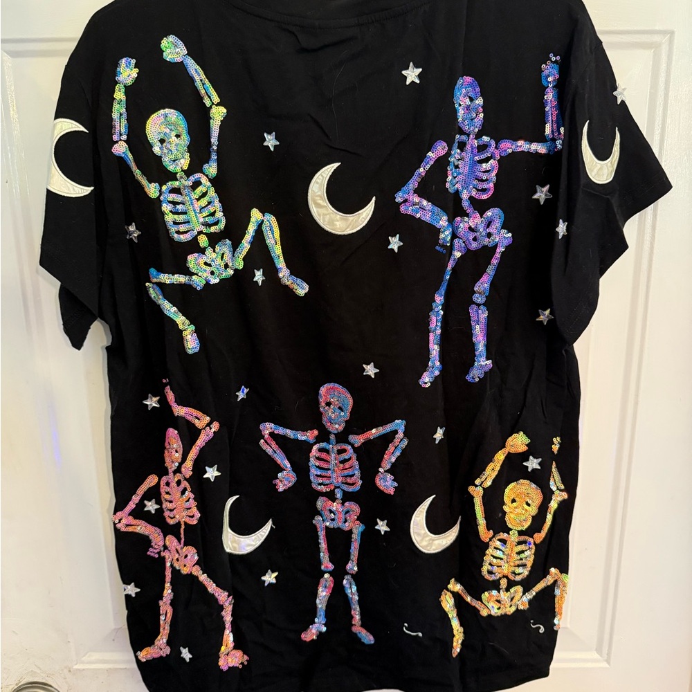 QUEEN OF SPARKLES Black Tee with Colorful Skeletons - Picture 2 of 3